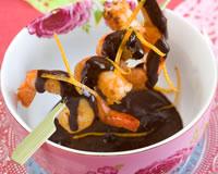 Brochettes chocolat-crevettes