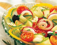 Salade grecque au concombre et à la tomate de France