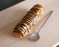 Eclairs à la confiture de lait et brunoise de pommes caramélisées