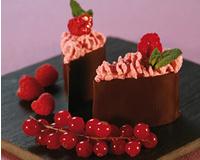 Larme de chocolat croquante, mousseline de framboise