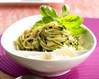 Spaghettis au pesto d'amandes