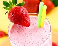 Milkshake au citron et aux fruits rouges