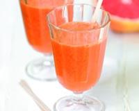 Jus de pamplemousse de Floride, carottes et gingembre frais