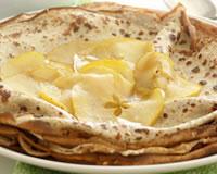 Crêpe à la noisette et aux pommes caramélisées au sirop d’érable