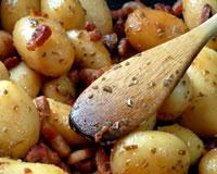 Pommes de terre aux herbes dans sa robe