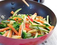 Wok de légumes croquants