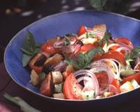 Salade de tomates et croûtons
