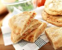 Fougasse au thon, tomates et mozzarella