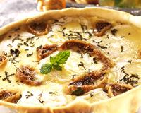 Tarte au cabécou et figues à la menthe