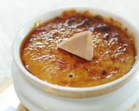 Crème brûlée au foie gras et fruits secs concassés