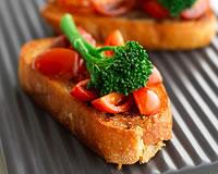 Crostinis aux bimis tomates et basilic