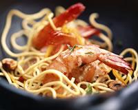 Wok de gambas aux nouilles chinoises