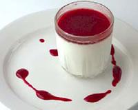 Pannacotta au coulis de framboises