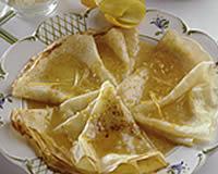 Crêpes Suzette flambées