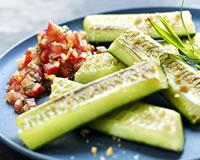 Tartare de tomates croquant et ses concombres grillés