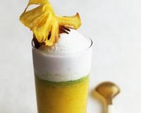 Mousse d'ananas et noix de coco au kiwi