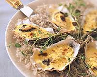 Huîtres gratinées au court bouillon et au champagne