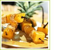 Brochettes d'ananas et de bananes au rhum