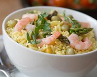 Salade de riz aux crevettes et aux asperges