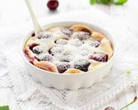 Clafoutis aux cerises et son nappage de sucre glace