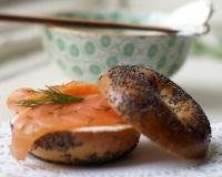 Saumon gravlax et sauce moutarde